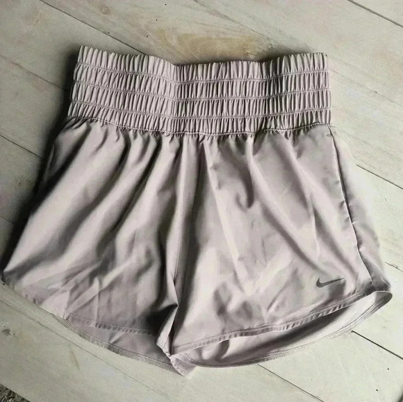 NWT Nike Shorts Women's Dri-FIT Ultra High Waisted Brief Lined size Small - Picture 6 of 7